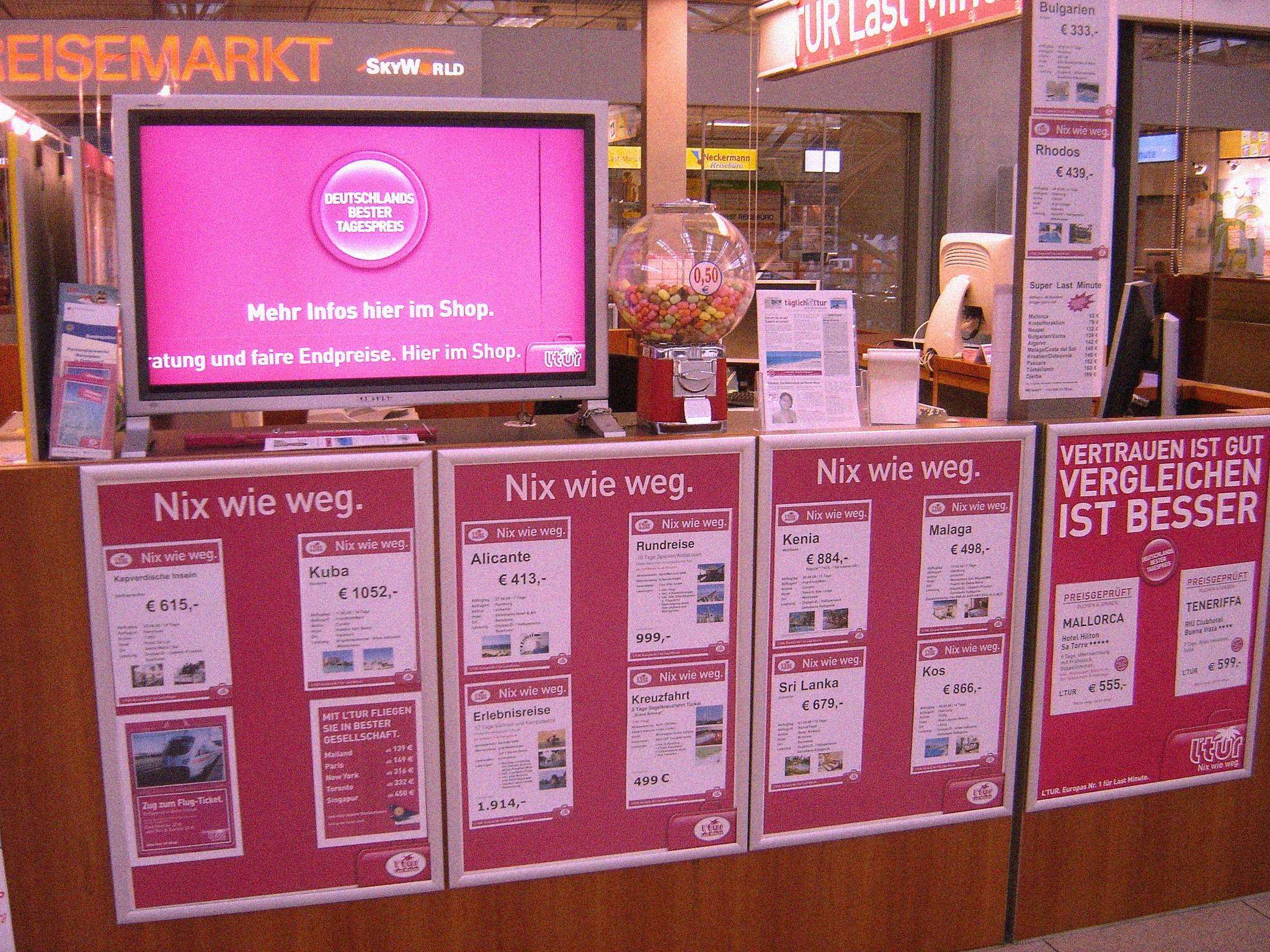 Counter at Hamburg Airport