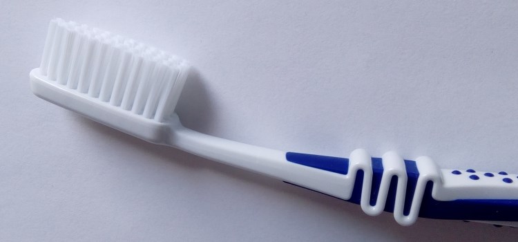 Dr. Best – The smarter toothbrush gives in